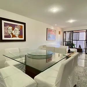  Apartamento Vista Mar, 2 Suítes, Wc Social,2 Vagas